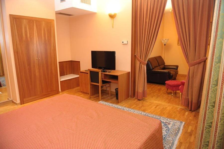 Hotel Svevo Джоя дел Коле Стая снимка