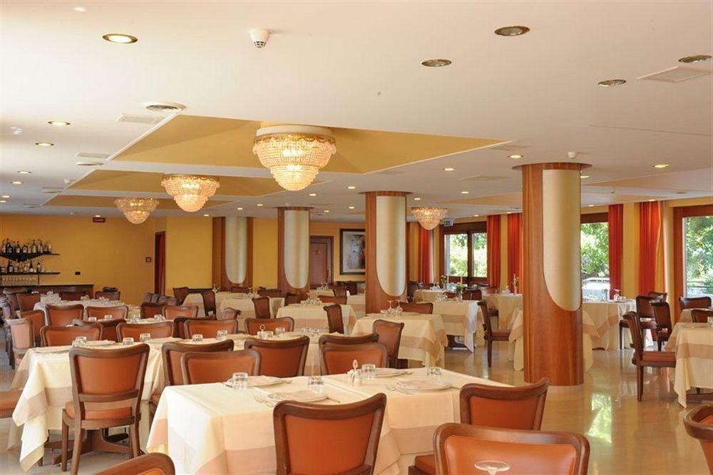 Hotel Svevo Джоя дел Коле Екстериор снимка