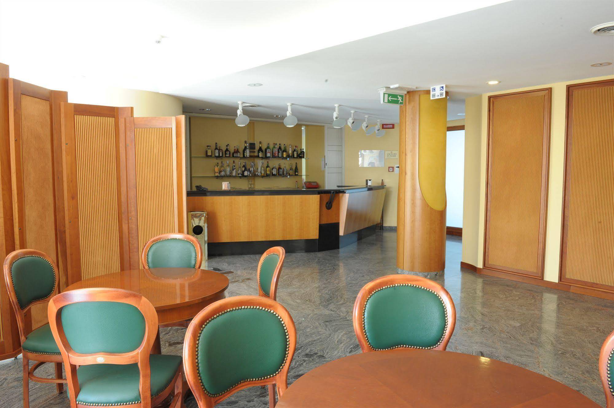 Hotel Svevo Джоя дел Коле Екстериор снимка